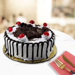 Buy Online Eggless Black Forest Cake 