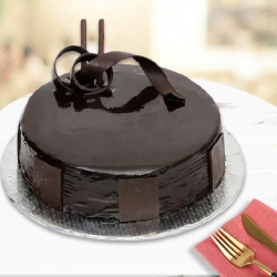 Send 3/4 Star Bakery Chocolate Cake 