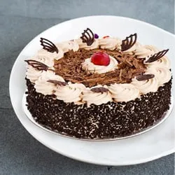 Online Delectable Black Forest Cake 