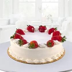 Deliver Eggless Strawberry Cake for Mom