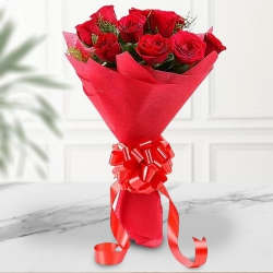 Gift Bouquet of Red Roses Online 
