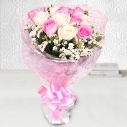 Gift Bunch of Pink n White Roses Online 