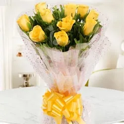 Unique Royal Treatment Ten Yellow Roses Bouquet